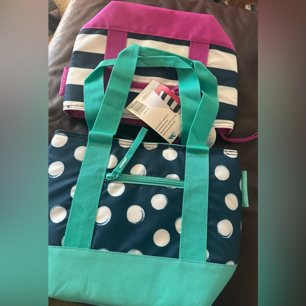 Stylish Polka Dot and Striped Tote Bag Set made by Arctic Zone